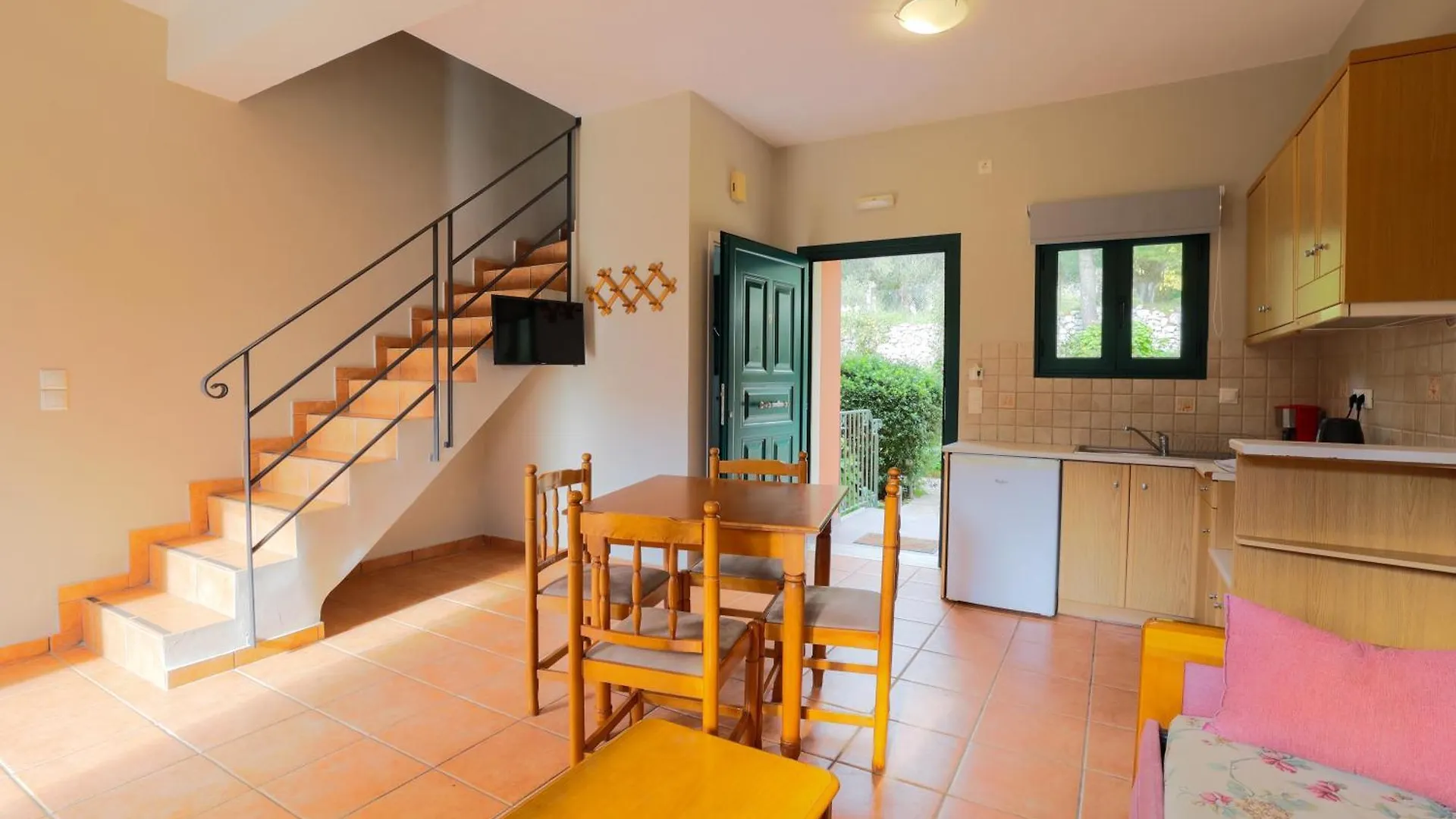 Vivi'S Apartments Agia Efimia 0*,